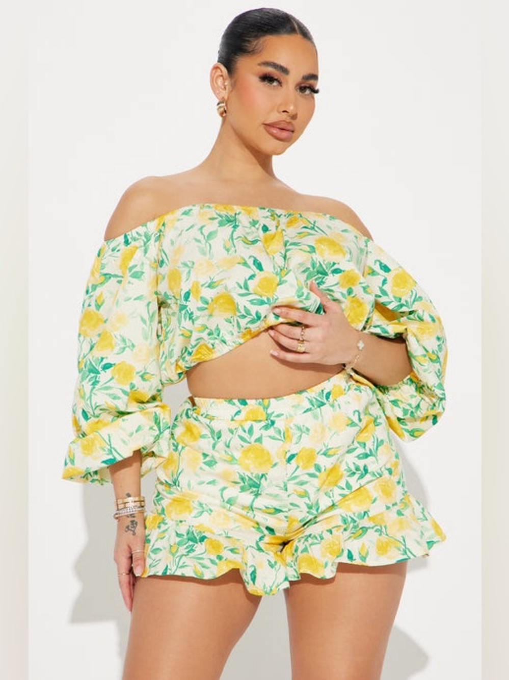 FASHION NOVA Mollie Floral Crop Top Ruffle Hem Short Set Outfit Size L